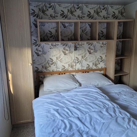 Camping De Blauwe Reiger Pieterzijl 외부 사진